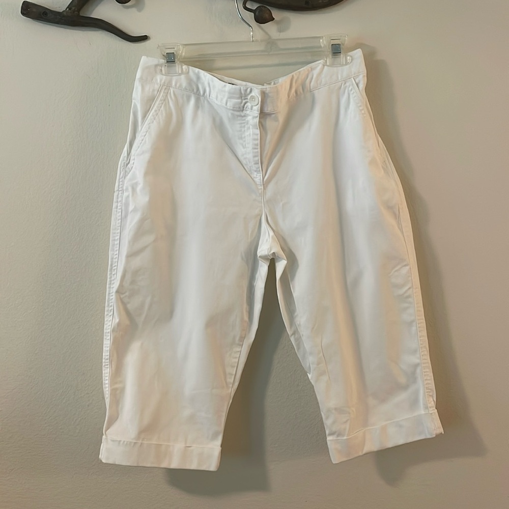 Tommy Bahama Relax Everyday capri /boardwalk shorts.